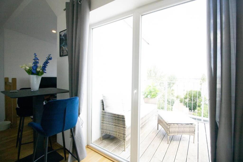 شقة Sunny & Cozy Penthouse With Balcony L Dg4'14 فيينا المظهر الخارجي الصورة